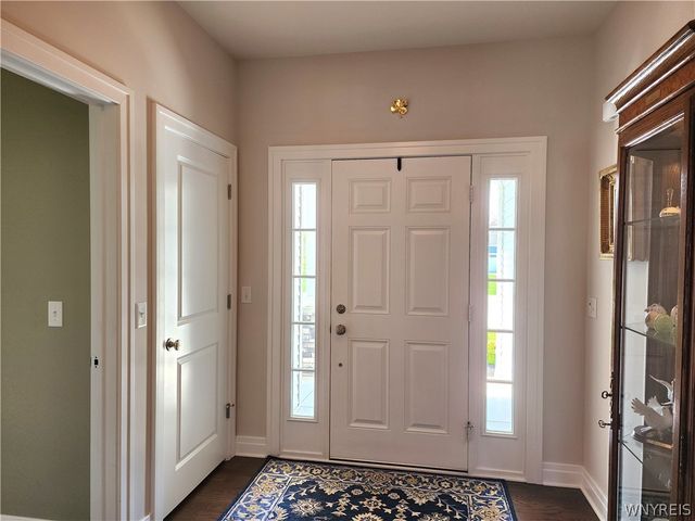10 Autumn Lane, Orchard Park, NY 14127