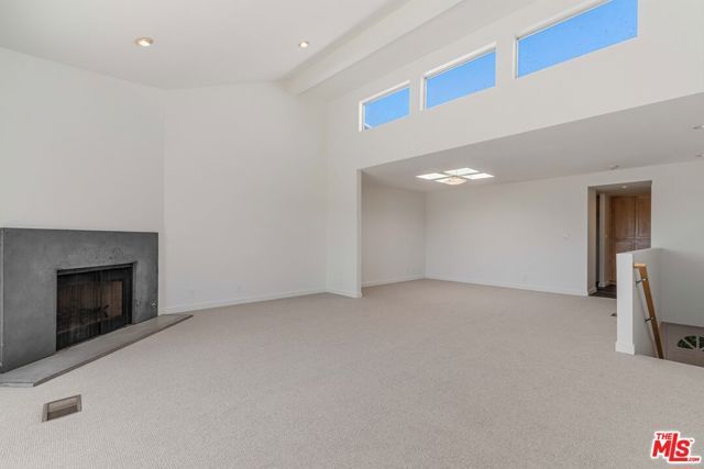 225 S Lucia Avenue C, Redondo Beach, CA 90277