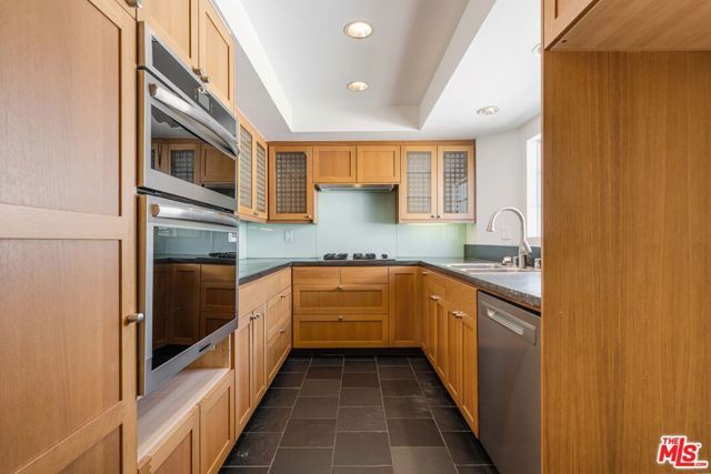 225 S Lucia Avenue C, Redondo Beach, CA 90277