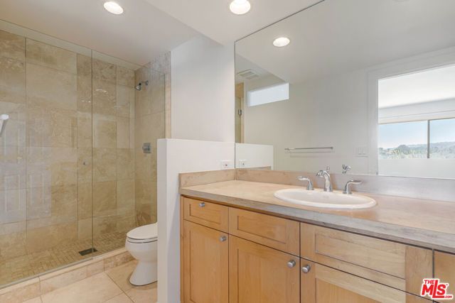 225 S Lucia Avenue C, Redondo Beach, CA 90277