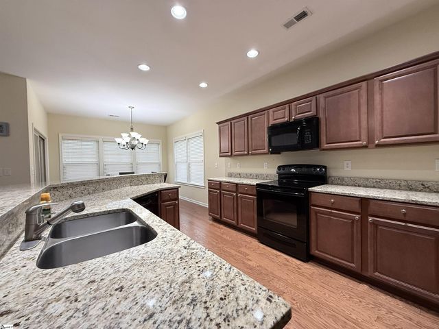 1011 Drakes Crossing, Anderson, SC 29625