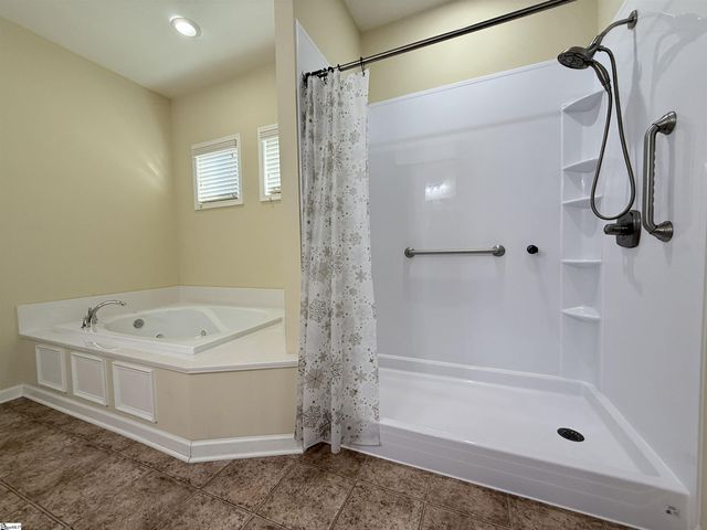 1011 Drakes Crossing, Anderson, SC 29625