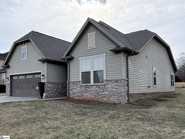 1011 Drakes Crossing, Anderson, SC 29625