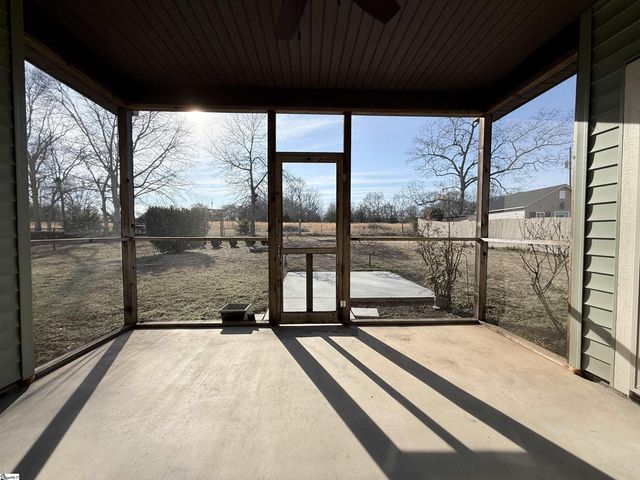 1011 Drakes Crossing, Anderson, SC 29625