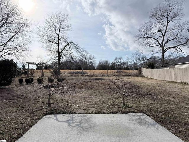 1011 Drakes Crossing, Anderson, SC 29625