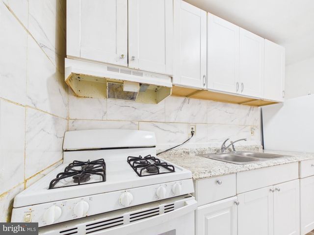 2626 LAURETTA AVE, Baltimore, MD 21223
