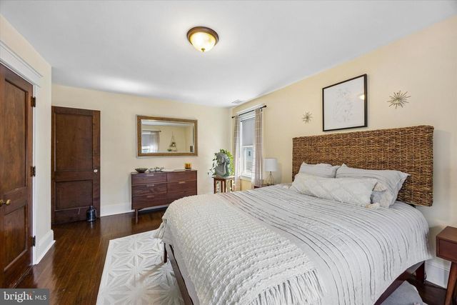 530 GREENWAY AVE, Ewing, NJ 08618