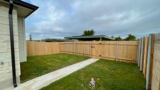 9616 Whispher Willow BLVD, Manor, TX 78653