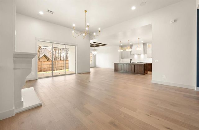 3825 Stone Hill Lane, Edmond, OK 73034