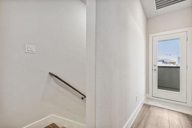 8150 BROMLEY Drive, Dallas, TX 75231