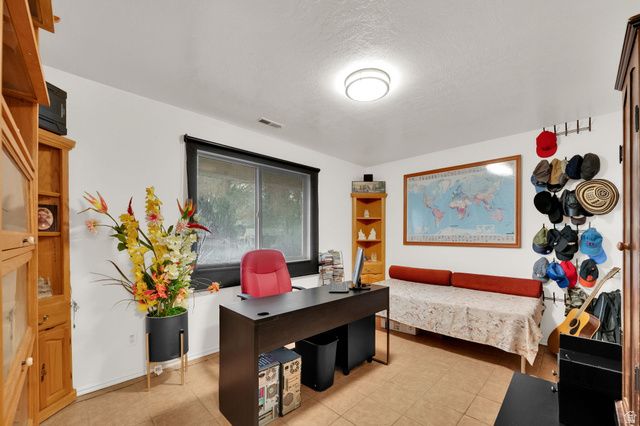 3084 ROYAL WULFF LN, West Valley City, UT 84120