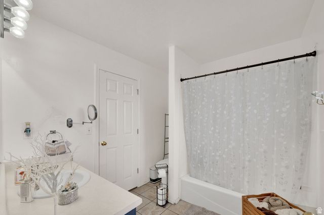 3084 ROYAL WULFF LN, West Valley City, UT 84120