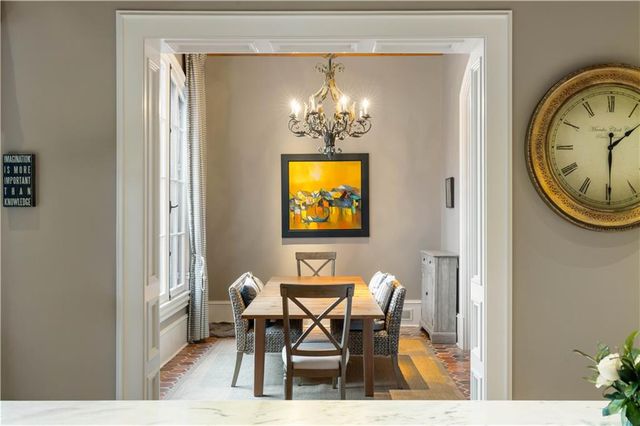 675 W Paces Ferry NW Road 10, Atlanta, GA 30327