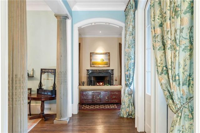 675 W Paces Ferry NW Road 10, Atlanta, GA 30327