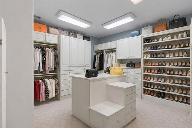 675 W Paces Ferry NW Road 10, Atlanta, GA 30327