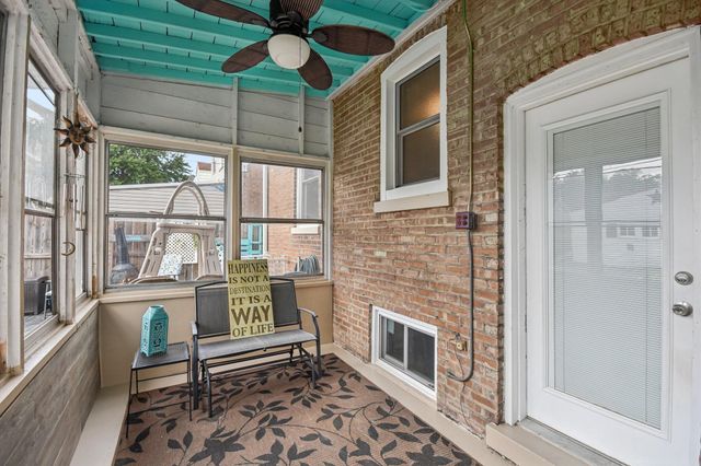 908 174th Place, Hammond, IN 46324