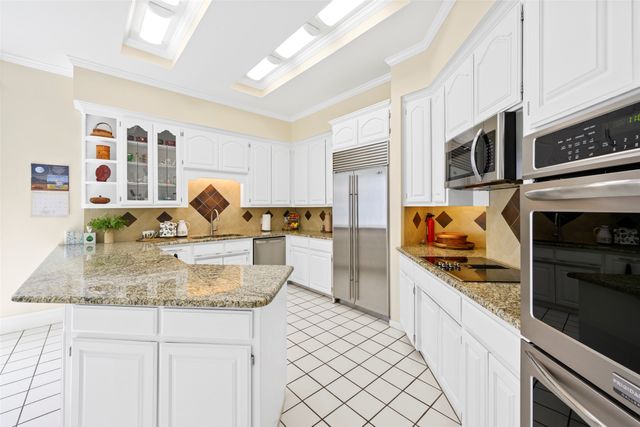 8404 Sunset Cove Drive, Fort Worth, TX 76179