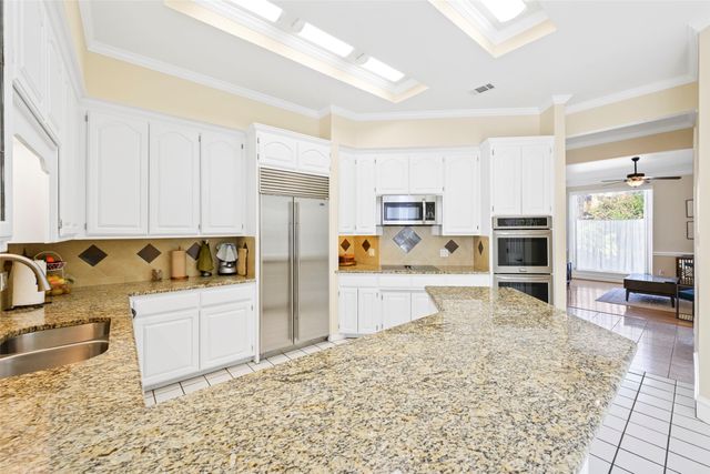 8404 Sunset Cove Drive, Fort Worth, TX 76179