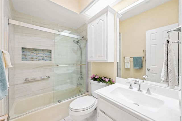 8404 Sunset Cove Drive, Fort Worth, TX 76179