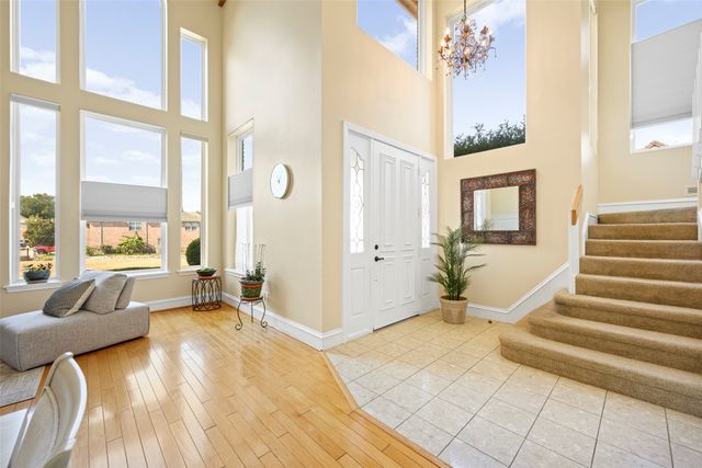 8404 Sunset Cove Drive, Fort Worth, TX 76179