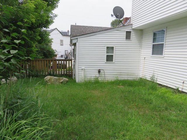 71 Library Road, Grafton, NH 03240