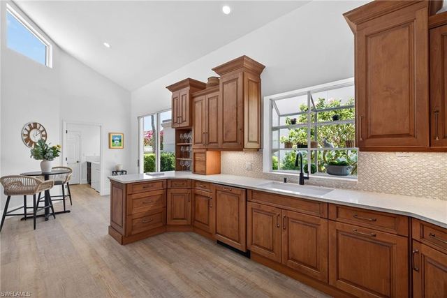 175 Via Napoli, Naples, FL 34105