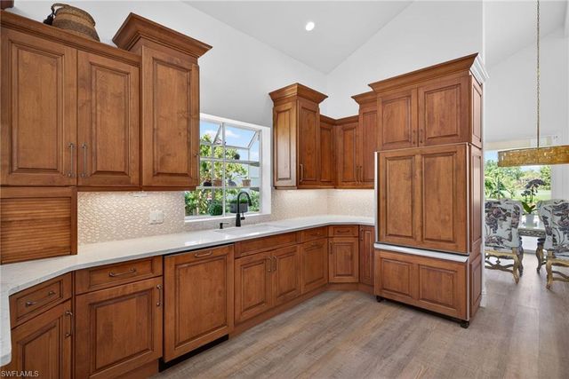 175 Via Napoli, Naples, FL 34105