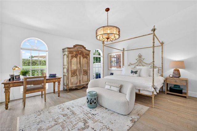 175 Via Napoli, Naples, FL 34105