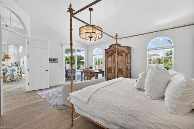 175 Via Napoli, Naples, FL 34105