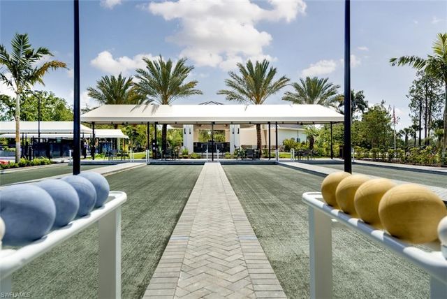 175 Via Napoli, Naples, FL 34105