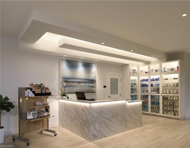 175 Via Napoli, Naples, FL 34105