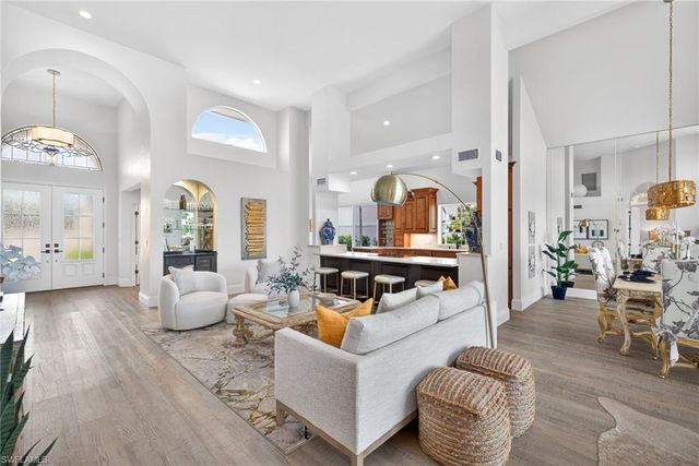 175 Via Napoli, Naples, FL 34105