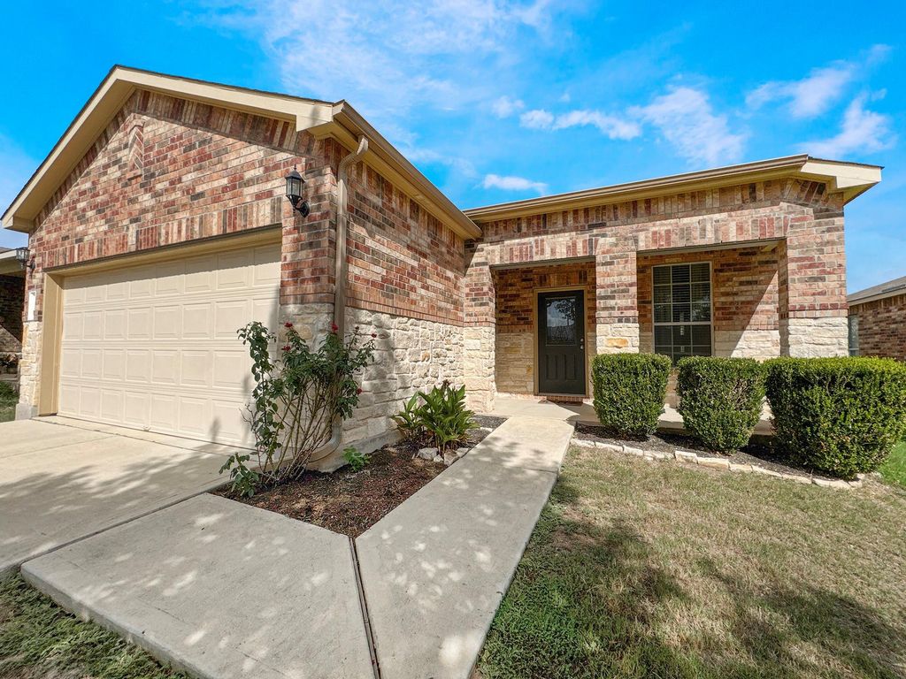 575 Moonwalker TRL, Buda, TX 78610