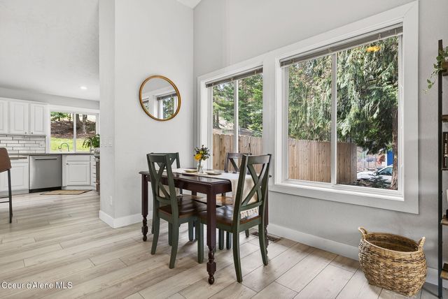 4864 E Upper Hayden Lake RD, Hayden, ID 83835