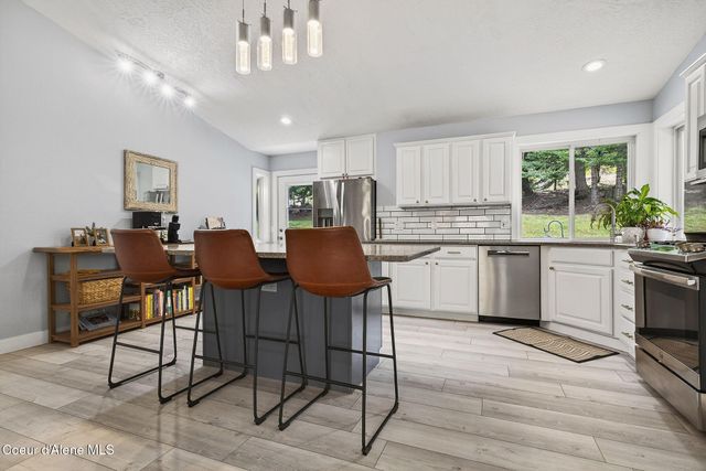 4864 E Upper Hayden Lake RD, Hayden, ID 83835