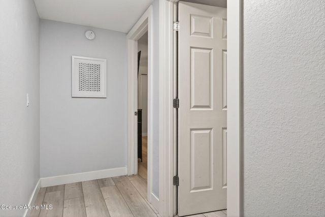 4864 E Upper Hayden Lake RD, Hayden, ID 83835