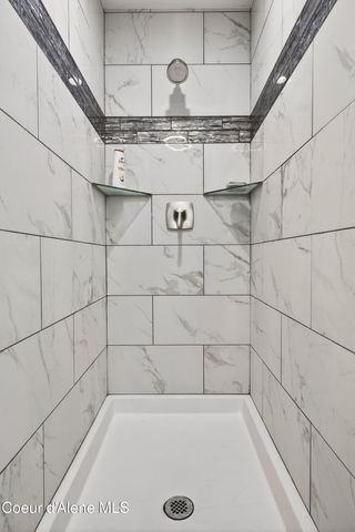 4864 E Upper Hayden Lake RD, Hayden, ID 83835