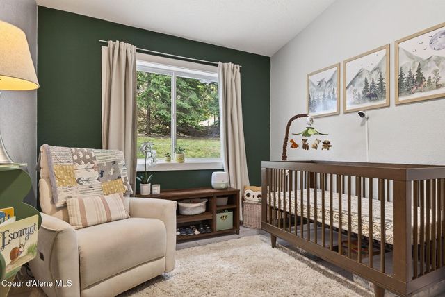 4864 E Upper Hayden Lake RD, Hayden, ID 83835