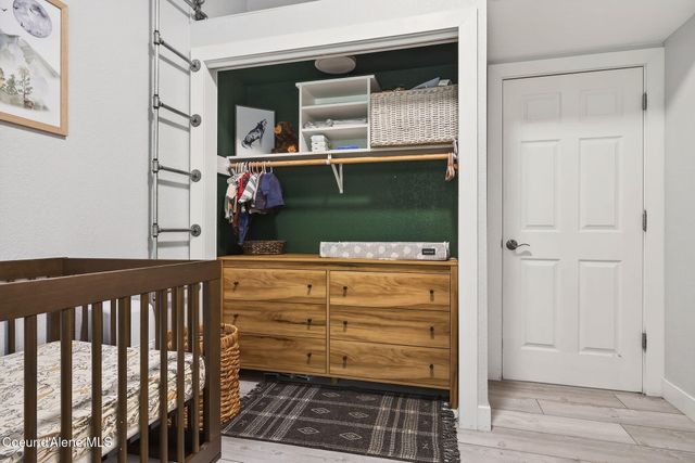 4864 E Upper Hayden Lake RD, Hayden, ID 83835