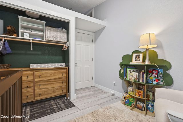 4864 E Upper Hayden Lake RD, Hayden, ID 83835