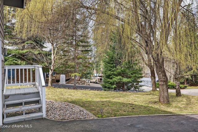 4864 E Upper Hayden Lake RD, Hayden, ID 83835