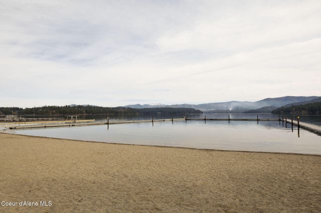 4864 E Upper Hayden Lake RD, Hayden, ID 83835