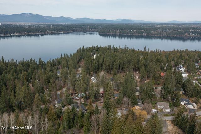 4864 E Upper Hayden Lake RD, Hayden, ID 83835