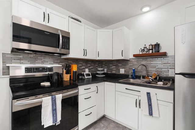 2933 Sachs Street, Madison, WI 53704
