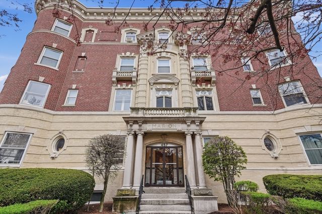 457 Washington St 7, Newton, MA 02458
