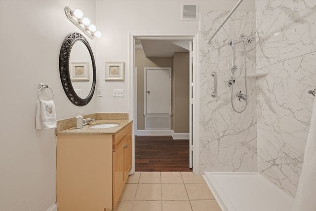 426 Mount Hope St 308, North Attleboro, MA 02760