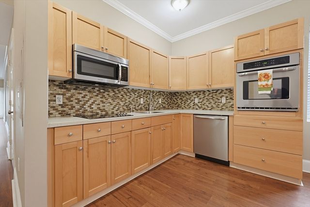 426 Mount Hope St 308, North Attleboro, MA 02760