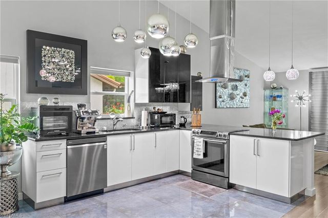 13119 Tall Pine CIR, Fort Myers, FL 33907