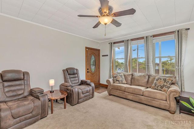 4022 Walter Avenue, Cincinnati, OH 45211