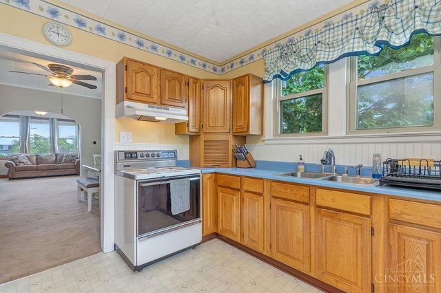 4022 Walter Avenue, Cincinnati, OH 45211